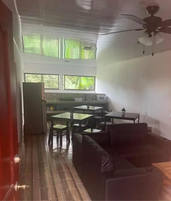 Sky Hostel La Fortuna Bagian luar foto